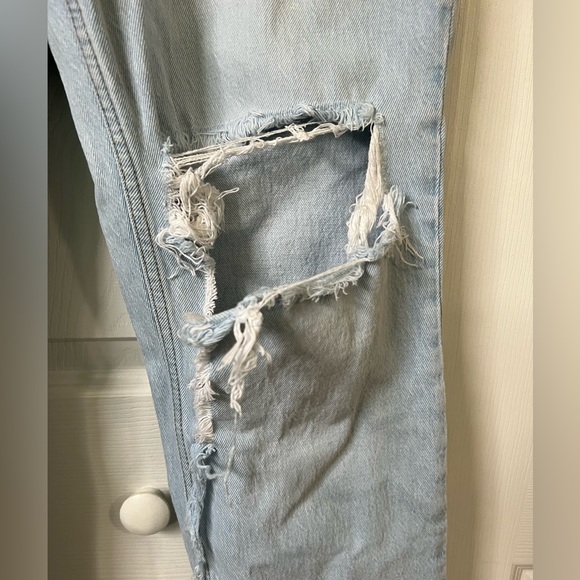 Abercrombie & Fitch 90’s ultra high rise Curve Love 27 / 4 short - Picture 3 of 6